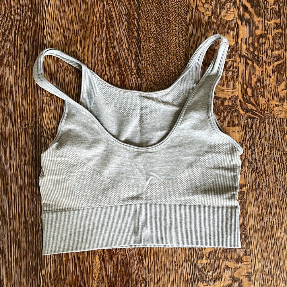 H&M Athletic Set - Picture 4 of 5